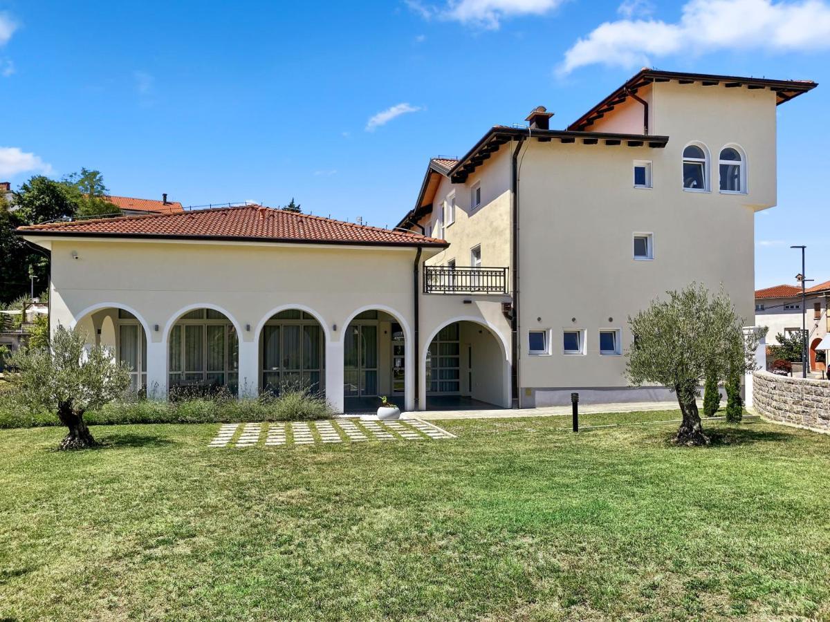 Toscanina Garni Hotel Dobrovo Dış mekan fotoğraf