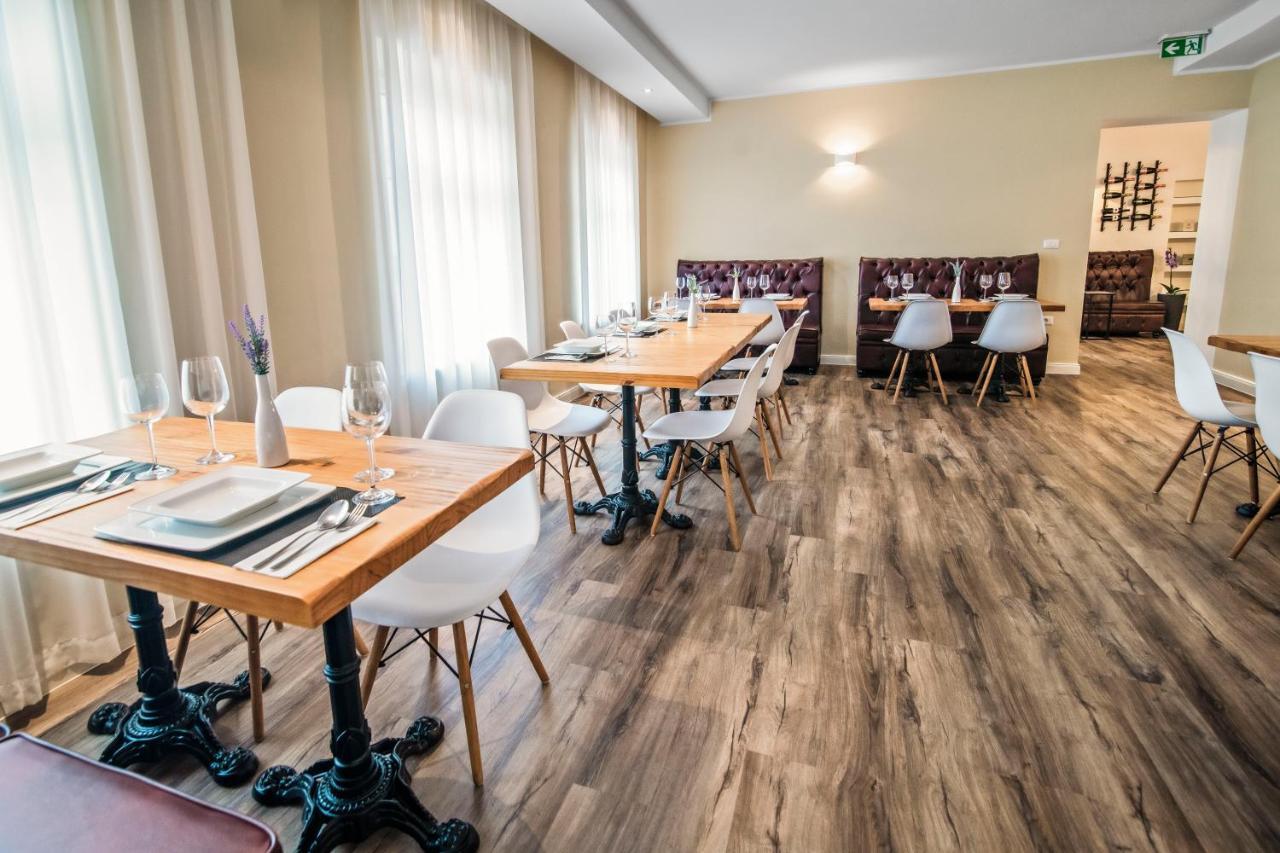 Toscanina Garni Hotel Dobrovo Dış mekan fotoğraf
