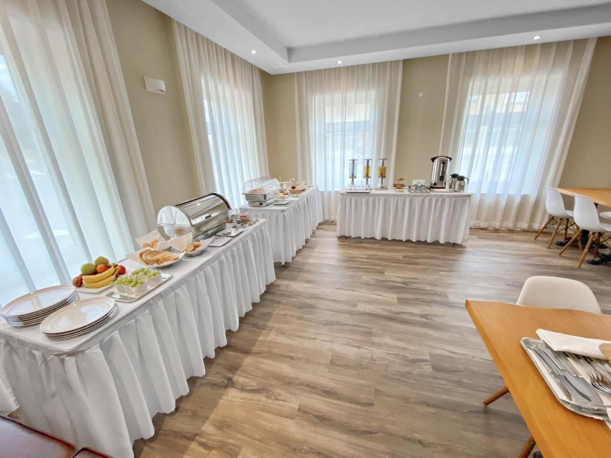 Toscanina Garni Hotel Dobrovo Dış mekan fotoğraf