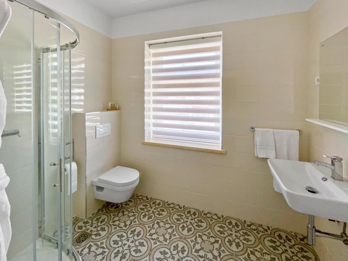 Toscanina Garni Hotel Dobrovo Dış mekan fotoğraf